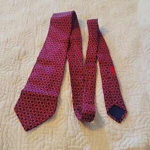 Hermès Paris Red and Blue Silk Vintage Men’s Tie